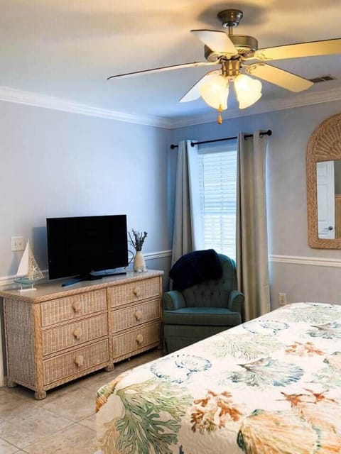 Bubbles Up House in Mexico Beach