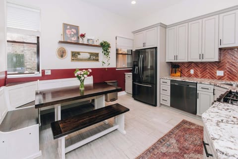 Our dining space is perfect for everything from morning coffee to evening feasts. Pull up a chair, toast to vacation vibes, and make memories over every meal.