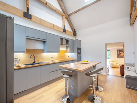 Kitchen | Arenig View - Tyn Y Ffordd Cottages, Rhyd Uchaf Nr Bala