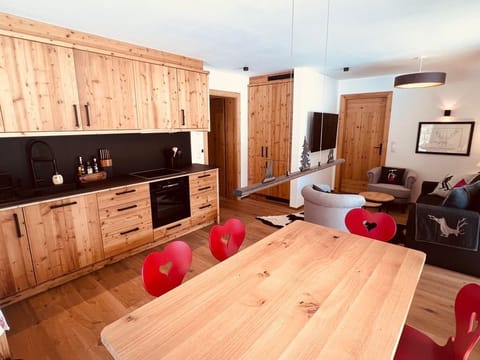 Apartment Top 2 - The Sonnwies Chalet Apartment in Salzburgerland