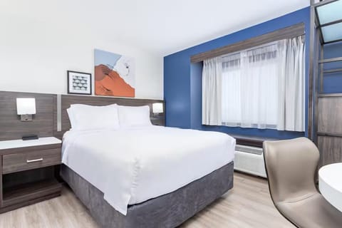 Bedroom. Interior and views may vary based on location and availability.