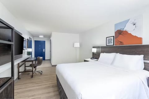Bedroom. Interior and views may vary based on location and availability.