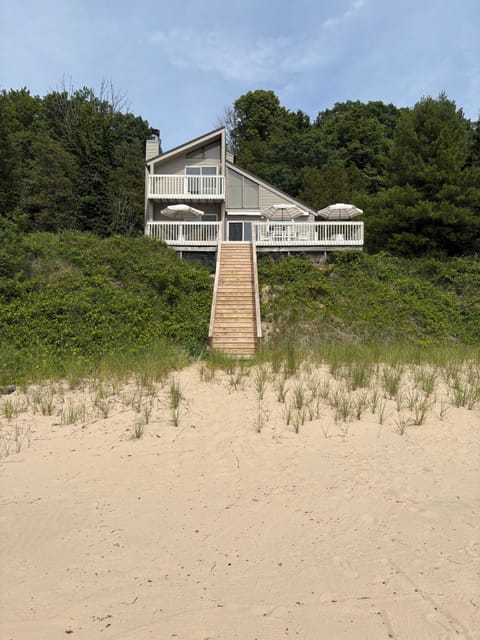 Outdoors - beach side