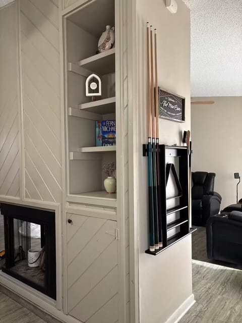 Casa Serena Billiard/BBQ Home in heart of Tampa House in Egypt Lake-Leto