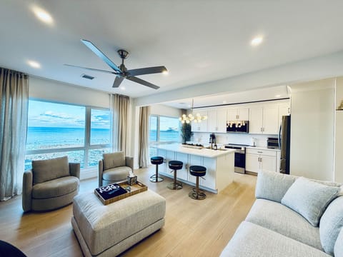 Living room/kitchen