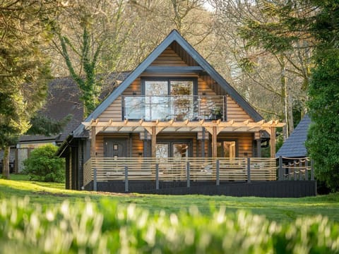 Lowarth Lodge Spa Pet