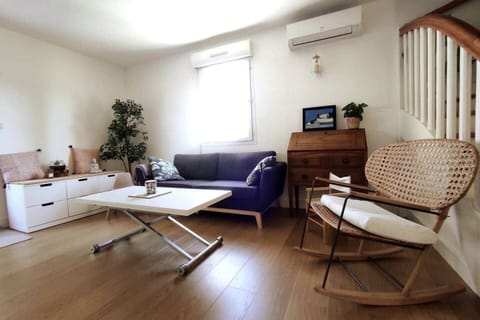 Coin Salon
