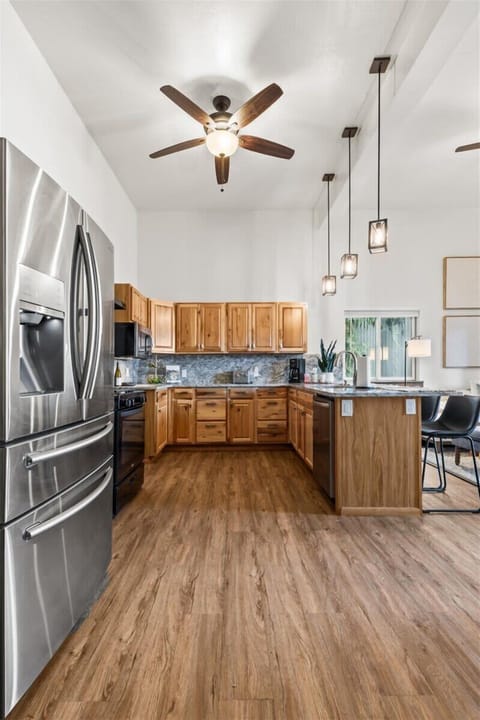 Spacious Kitchen stocked with all the basics.