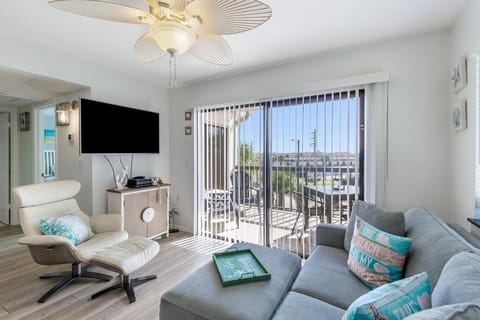 St. Augustine Beach Rentals Living Room