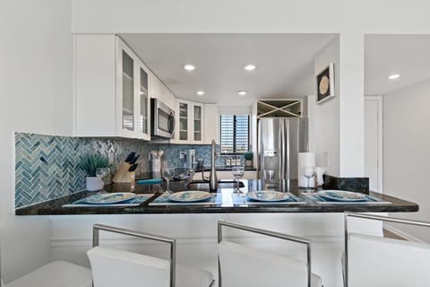 St. Augustine Beach Rentals Kitchen (73KB)