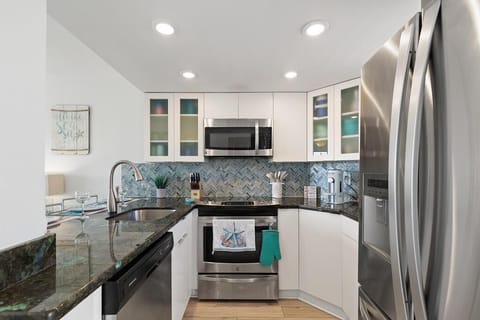 St. Augustine Beach Rentals Kitchen (73KB)
