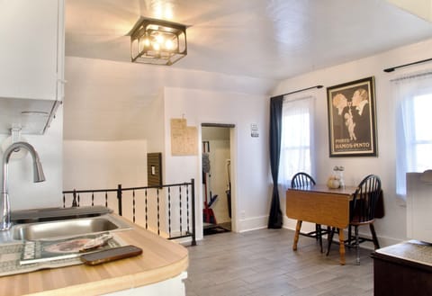 Full kitchen+cleaning supplies+coffee+tea+jams. 