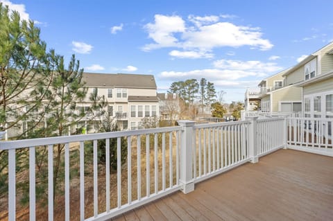 Wrap around balcony main floor, perfect for sun bathing and outdoor meals