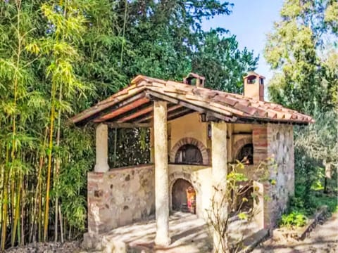 Wood, Garden, Shade, Backyard, Landscaping, Outdoor Structure, Brick, Design, Masonry Oven, Garden Buildings