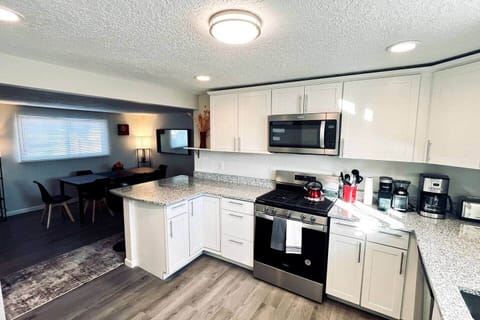 All new upscale appliances