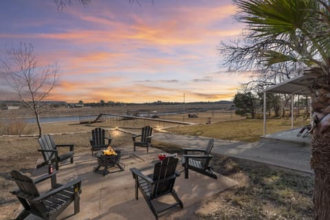 Exterior | Fire Pit | Outdoor Seating