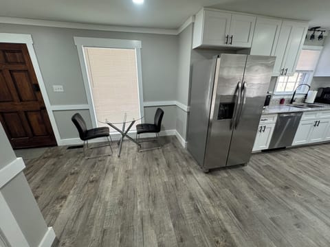 Kitchen breakfast nook
