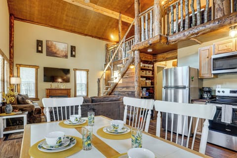 Dining Area | Main Level