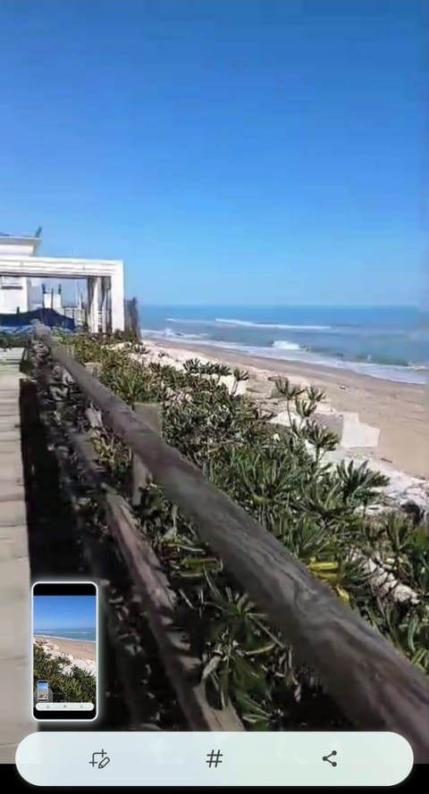 Birba Holiday Apartment Seafront apartment with direct exit to the beach, Apartment in Pineto