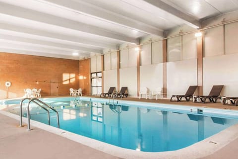 Indoor Heated Pool - 7:00 AM - 10:00 PM, Daily