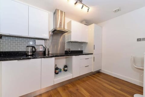 Modern City Apartment - 9 Min Walk to Belfast Centre Apartment in Belfast