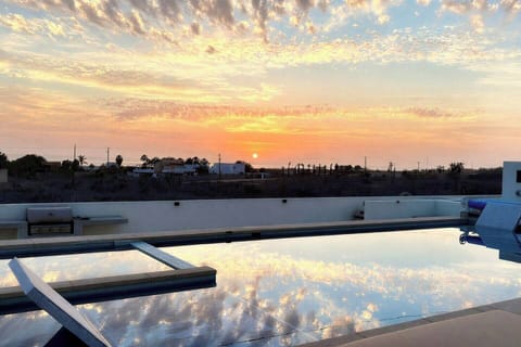 Saltwater pool | Daybeds and loungers | Umbrellas | BBQs | Shared with other guests | Not heated and jacuzzi does not work