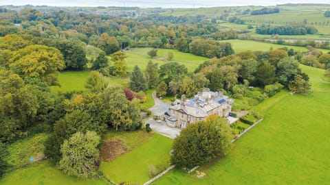 Stunning Exterior: Embrace nature with picturesque views and lush green surroundings!