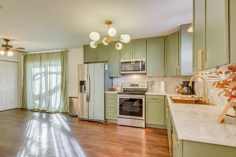 Kitchen | Drip Coffee Maker