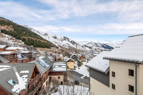 Immediate Surroundings [winter] (<1 km)