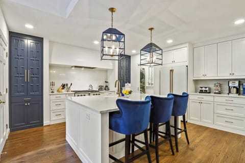 Our kitchen is ready for you—prep, cook, and enjoy!