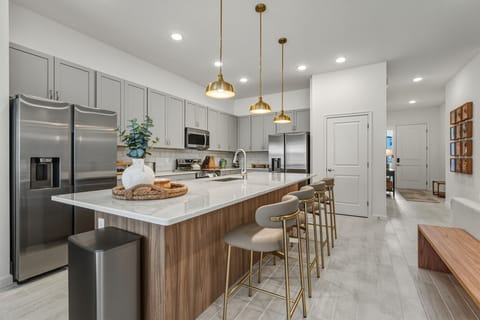 Fully equipped kitchen