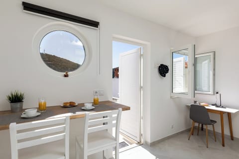 Dining area / workspace