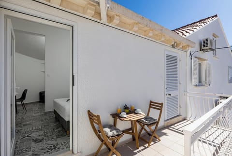 entrance to the apartment