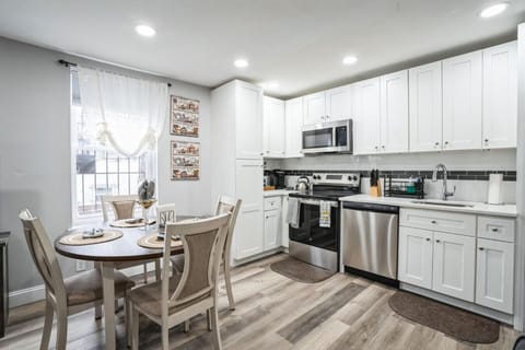 Eat-In Kitchen | Stainless Steel Appliances | Dining Nook