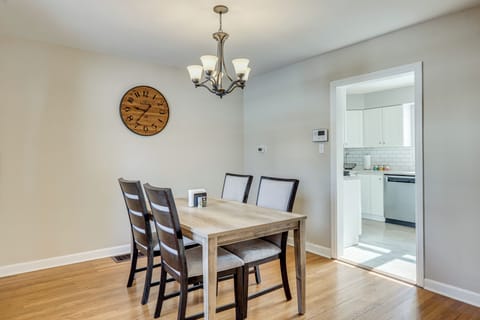 Dining Table | Dishware/Flatware | 1st Floor