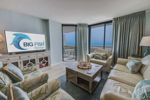 Amazing Living Room, Beautifully Decorated with Amazing Views 🌊🌞🌴
Amazing Living Room, Beautifully Decorated with Amazing Views 🌊🌞🌴
