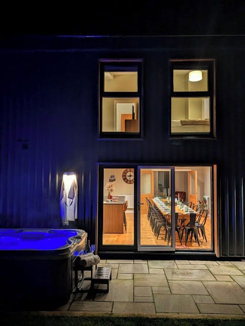 The Hay Barn | Hot Tub | Sleeps 12 | Luxury Countryside Views House in Forest of Dean
