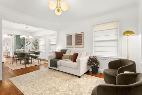 Newly Updated - 5 mins to Downtown KC