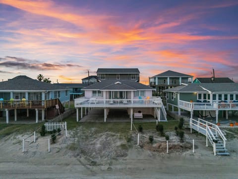 Welcome to Beachfront Bungalow! Sunset views, salty air, and your own beachfront escape.