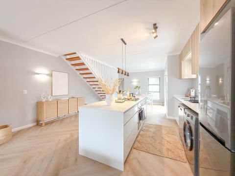 Stylish 3 Bedroom Townhouse in Secure Estate (35337)