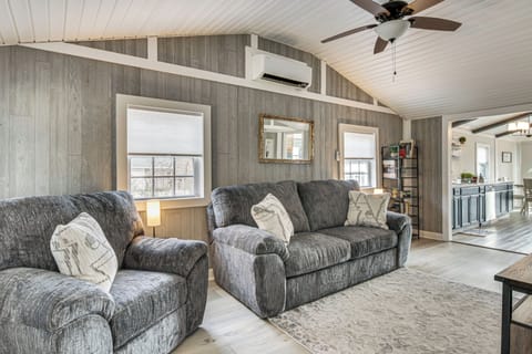 Lancaster Vacation Rental | 2BR | 2BA | 900 Sq Ft | 1 Step to Enter