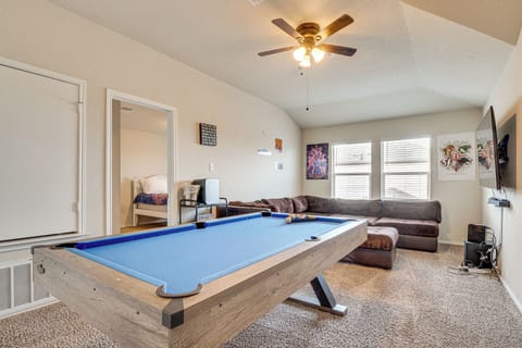 Jarrell Vacation Rental | 4BR | 3BA | 2,100 Sq Ft