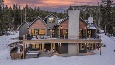 Welcome to Everwild Chalet!