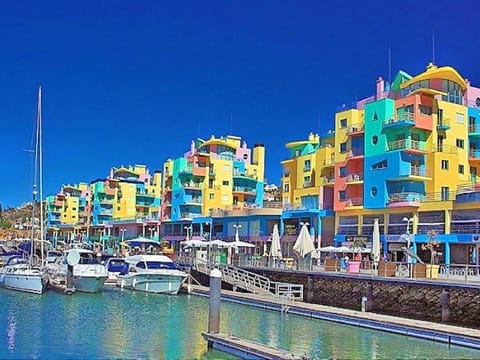 Vibrant Marina of Albufeira, the perfect location for a memorable holiday.
