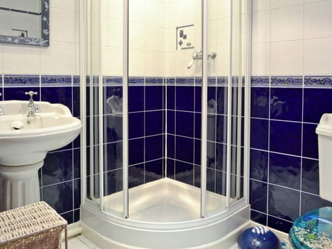 Shower room | Hafoty Boeth Cottage, Bryn Saith Marchog, nr. Ruthin