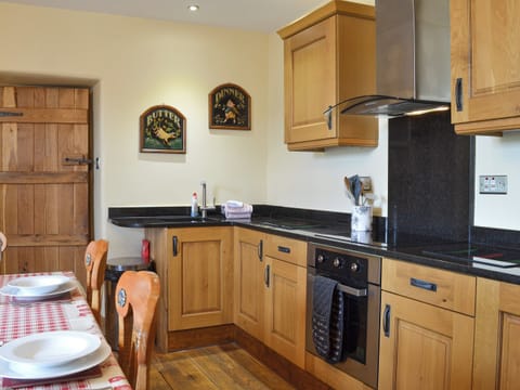 Kitchen | Bings Farm House - Bings Farm, Whaley Bridge near Buxton