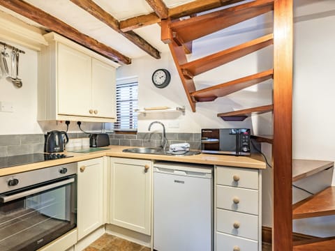 Kitchen | Agniti Cottage, Darley Abbey, near Derby