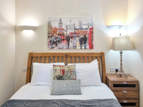 Double bedroom | Westfield Courtyard - Westfield Country Park, Fitling, near Burton Pidsea