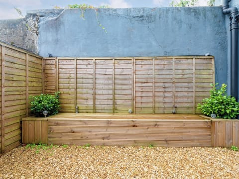 Outdoor area | Y Cwtsh, Llandeilo