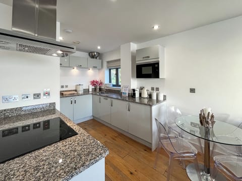 Kitchen | 16 Ocean Point, Braunton & Saunton